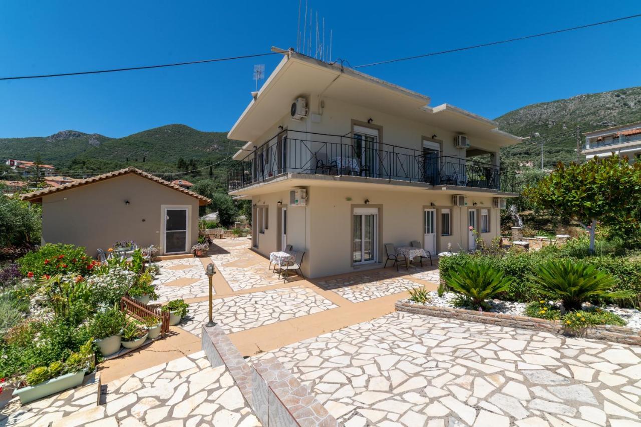 Lambrini Studios Parga Dış mekan fotoğraf